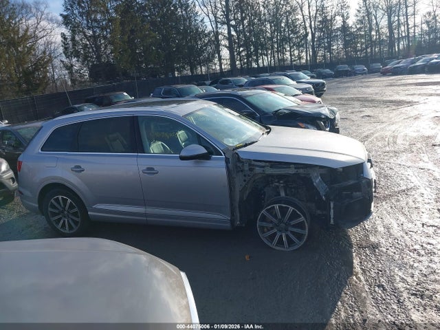 44075006 :رقم المزاد ، WA1LAAF70KD023272 vin ، 2019 Audi Q7 55 Premium/55 Se Premium مزاد بيع