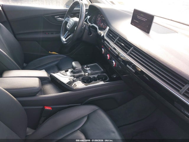 2019 AUDI Q7 WA1LAAF70KD023272 Photo 4