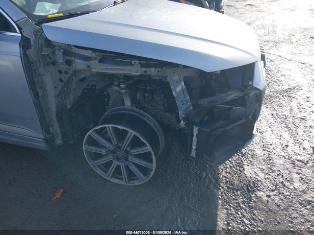 2019 AUDI Q7 WA1LAAF70KD023272 Photo 5