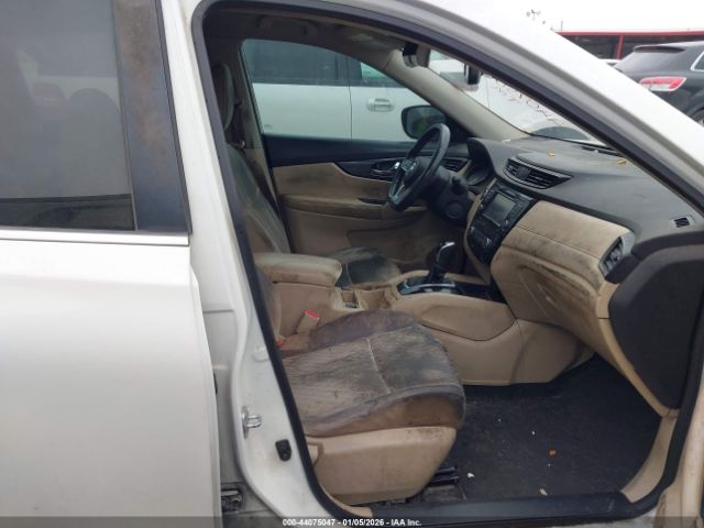 2017 NISSAN ROGUE KNMAT2MT6HP555453 Photo 4