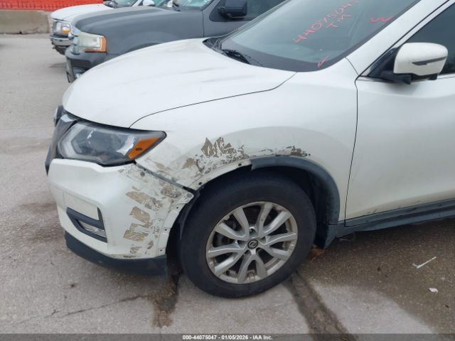 2017 NISSAN ROGUE KNMAT2MT6HP555453 Photo 5