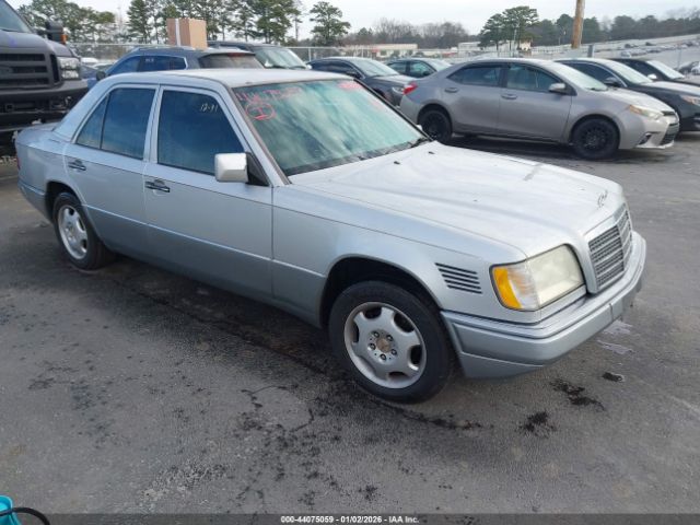 1995 MERCEDES-BENZ E WDBEB31E4SC246190