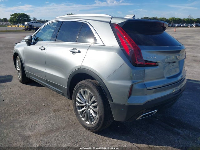 2025 CADILLAC XT4 1GYFZCR42SF153996 Photo 2