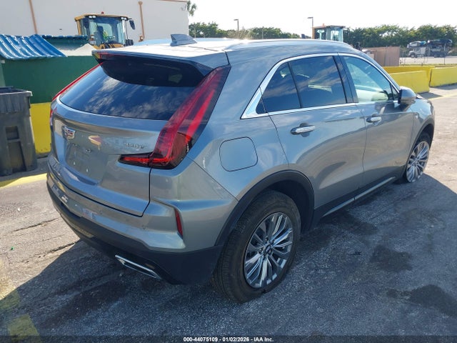 2025 CADILLAC XT4 1GYFZCR42SF153996 Photo 3