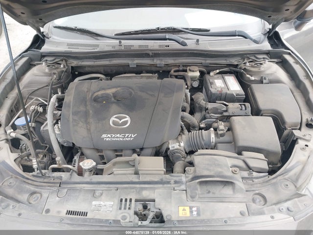 44075139 :رقم المزاد ، 3MZBN1U7XHM110681 vin ، 2017 Mazda Mazda3 Sport مزاد بيع