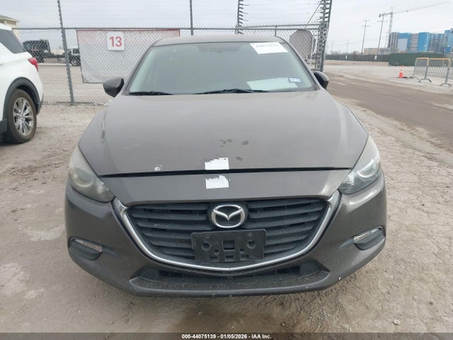 44075139 :رقم المزاد ، 3MZBN1U7XHM110681 vin ، 2017 Mazda Mazda3 Sport مزاد بيع
