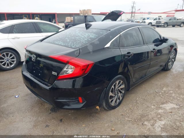 2018 HONDA CIVIC 19XFC2F74JE012453 Photo 3