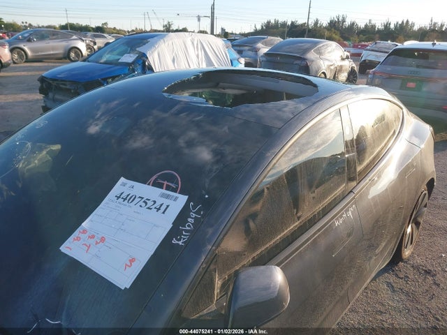 Aukcja sprzedaży 2025 Tesla Model 3 Long Range Rear-wheel Drive, vin: 5YJ3E1EA1SF013401, numer aukcji: 44075241