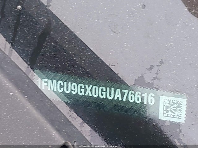 1FMCU9GX0GUA76616 Ford ESCAPE SE