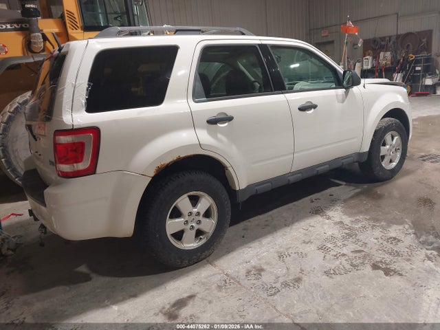 2011 FORD ESCAPE 1FMCU9DG2BKB84213 Photo 3