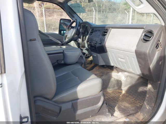 2011 FORD F-250 1FTBF2B64BEA30810 Photo 4