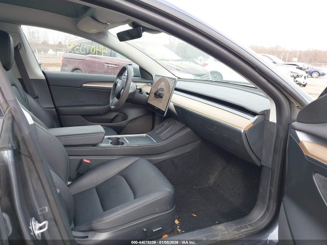 2023 TESLA MODEL 3 5YJ3E1EA7PF658643 Photo 4