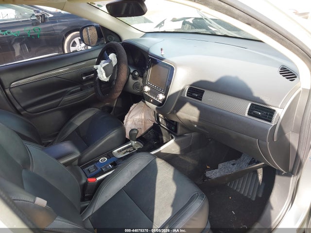 Aukcja sprzedaży 2020 Mitsubishi Outlander Es 2.4 S-awc/le 2.4 S-awc/se 2.4 S-awc/sel 2.4 S-awc/sp 2.4 S-awc, vin: JA4AZ3A34LZ040418, numer aukcji: 44075370