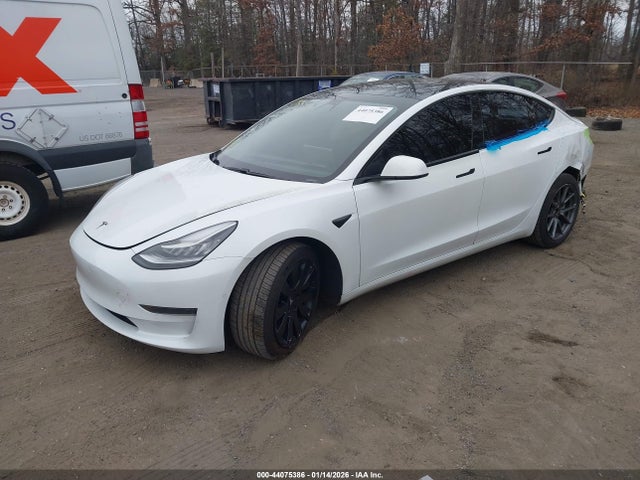 2021 TESLA MODEL 3 5YJ3E1EB4MF858240 Photo 1