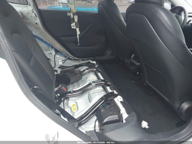 2021 TESLA MODEL 3 5YJ3E1EB4MF858240 Photo 7