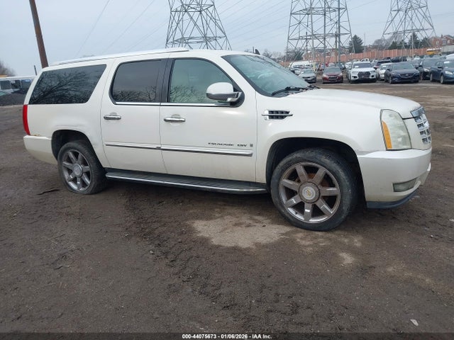 2008 CADILLAC ESCALADE ESV 1GYFK66878R222024 Photo 0