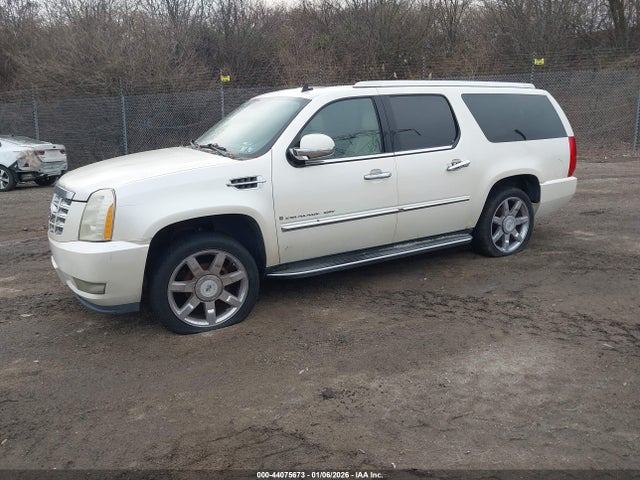 2008 CADILLAC ESCALADE ESV 1GYFK66878R222024 Photo 1