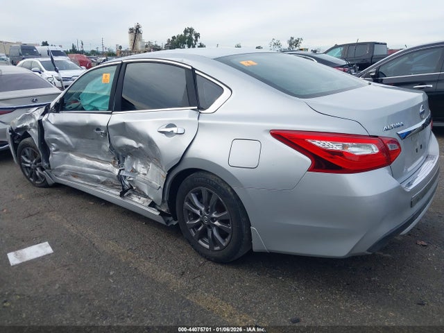 1N4AL3AP0HN305270 Nissan Altima 2.5 S