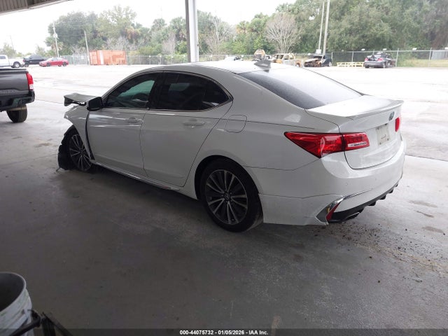 2018 ACURA TLX 19UUB2F78JA005858 Photo 2