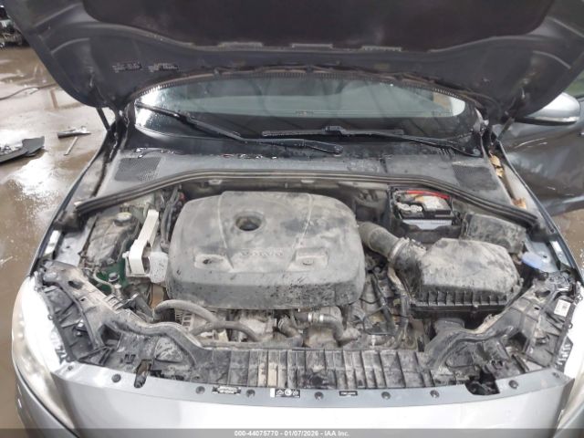 2017 VOLVO S60 YV126MFL3H2421494 Photo 9