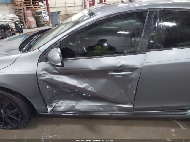 2017 VOLVO S60 YV126MFL3H2421494 Photo 5