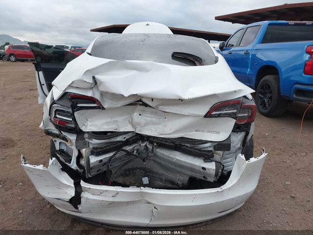 2023 TESLA MODEL 3 5YJ3E1EC5PF637615 Photo 5