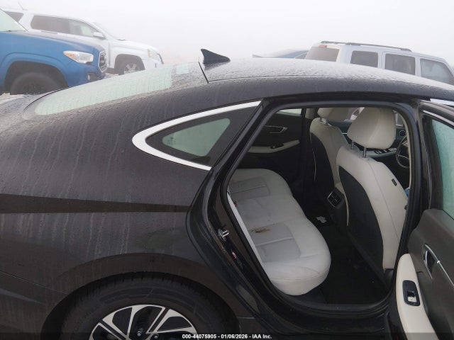 KMHL24JJ1PA084271 Hyundai Sonata Hybrid Blue