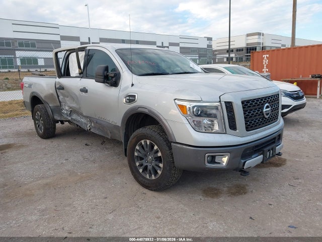 2019 NISSAN TITAN XD 1N6BA1F40KN511684