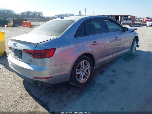 2017 AUDI A4 WAUANAF40HN031086 Photo 3