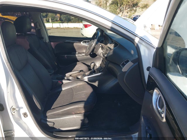 3N1AB7AP9HY402512 Nissan SENTRA SV