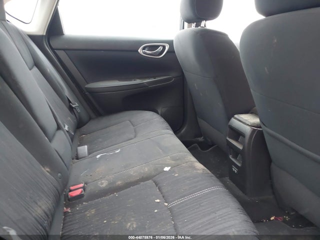 3N1AB7AP8JL628950 Nissan SENTRA SV
