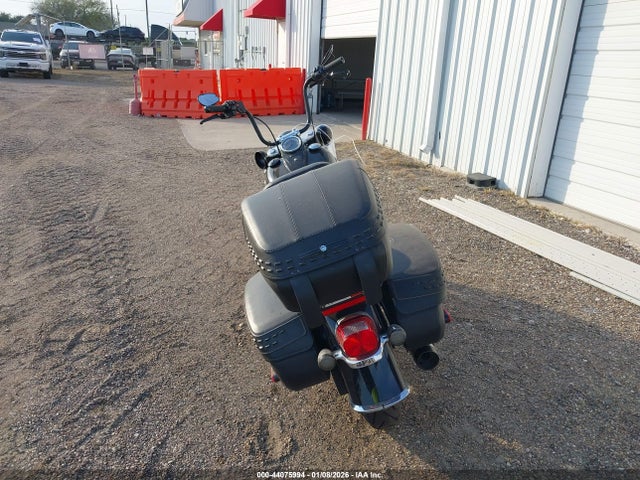 2018 HARLEY-DAVIDSON FLHCS 1HD1YBK19JC017120 Photo 5