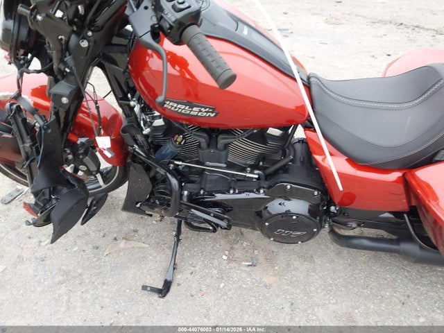 2024 HARLEY-DAVIDSON FLHX 1HD1KB712RB631535 Photo 8