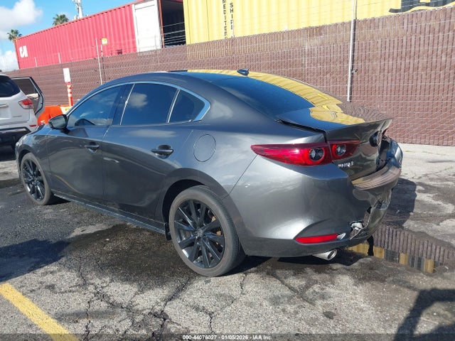 Mazda Mazda3 Premium 2022 3MZBPADL9NM312902 Image 3