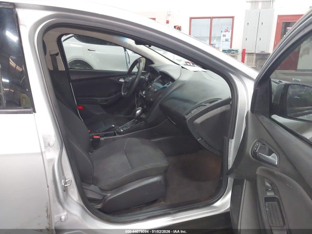 Ford FOCUS SE 2018 1FADP3F2XJL295346 Image 5