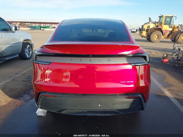 44076177 :رقم المزاد ، 7SAYGDEE6TF353491 vin ، 2026 Tesla Model Y مزاد بيع