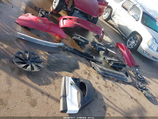 44076177 :رقم المزاد ، 7SAYGDEE6TF353491 vin ، 2026 Tesla Model Y مزاد بيع