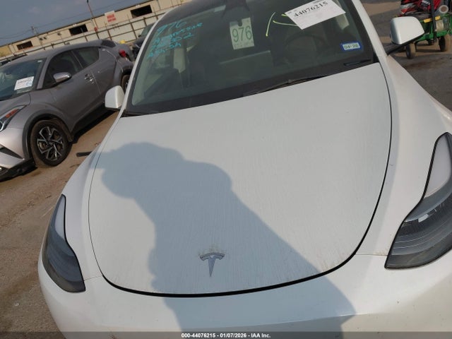 2023 TESLA MODEL Y 7SAYGDEFXPF758302 Photo 9