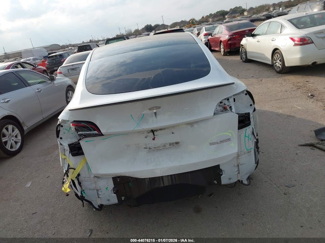 7SAYGDEFXPF758302 Tesla Model Y Performance Dual Motor All-wheel Drive