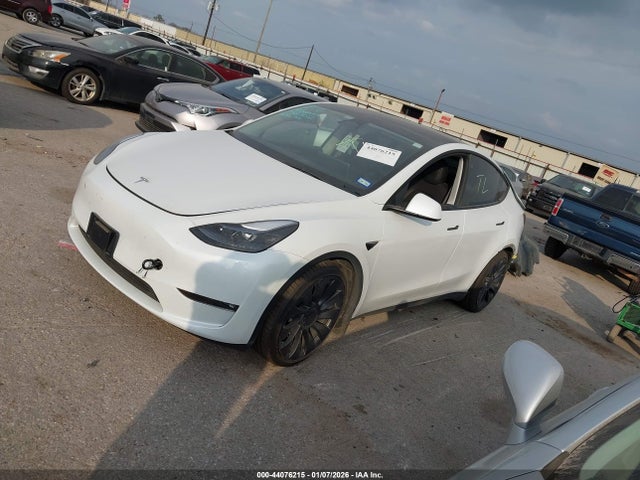 2023 TESLA MODEL Y 7SAYGDEFXPF758302 Photo 1