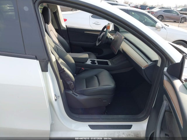 2023 TESLA MODEL Y 7SAYGDEFXPF758302 Photo 4