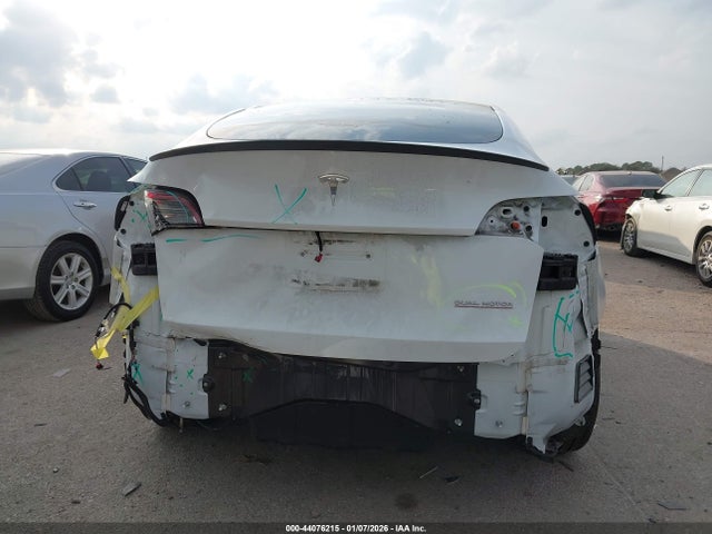 2023 TESLA MODEL Y 7SAYGDEFXPF758302 Photo 5