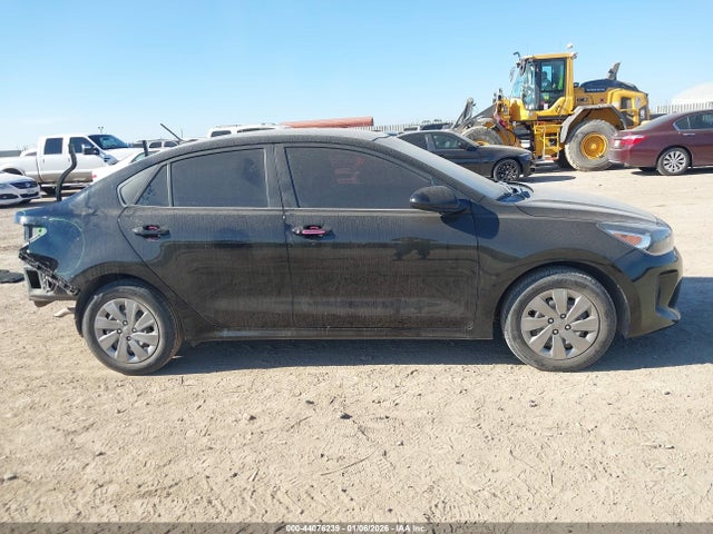 3KPA24AB5KE253721 KIA RIO LX