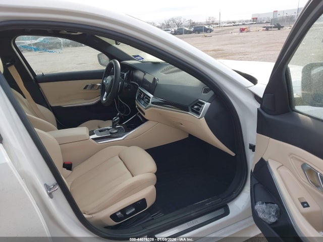 2019 BMW 330I WBA5R1C56KAK12324 Photo 4
