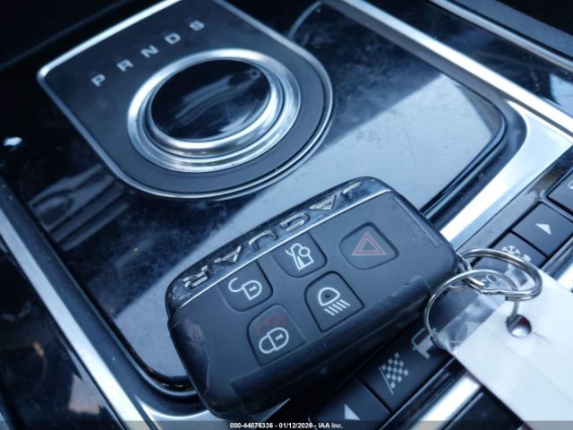 2017 JAGUAR XE SAJAD4BG7HA946968 Photo 10