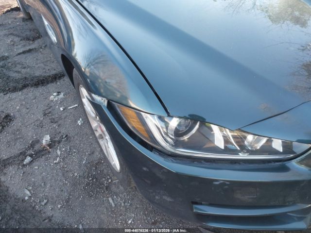 2017 JAGUAR XE SAJAD4BG7HA946968 Photo 5