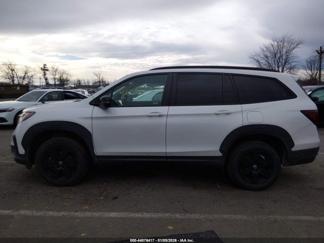 44076417 :رقم المزاد ، 5FNYF6H87NB050675 vin ، 2022 Honda Pilot Awd Trailsport مزاد بيع