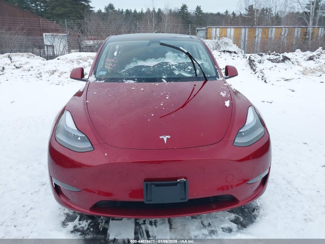 Продажа на аукционе авто 2024 Tesla Model Y Long Range Dual Motor All-wheel Drive, vin: 7SAYGDEE9RA233576, номер лота: 44076471