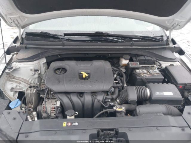2019 HYUNDAI ELANTRA 5NPD84LFXKH404284 Photo 9