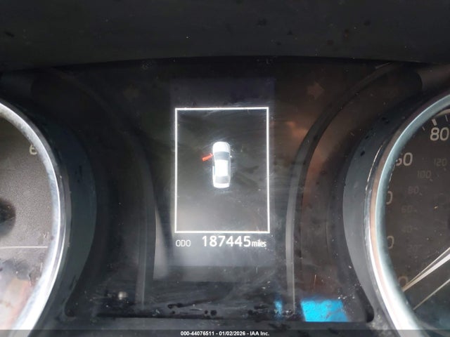 44076511 :رقم المزاد ، JTNB11HK5J3015574 vin ، 2018 Toyota Camry Le مزاد بيع